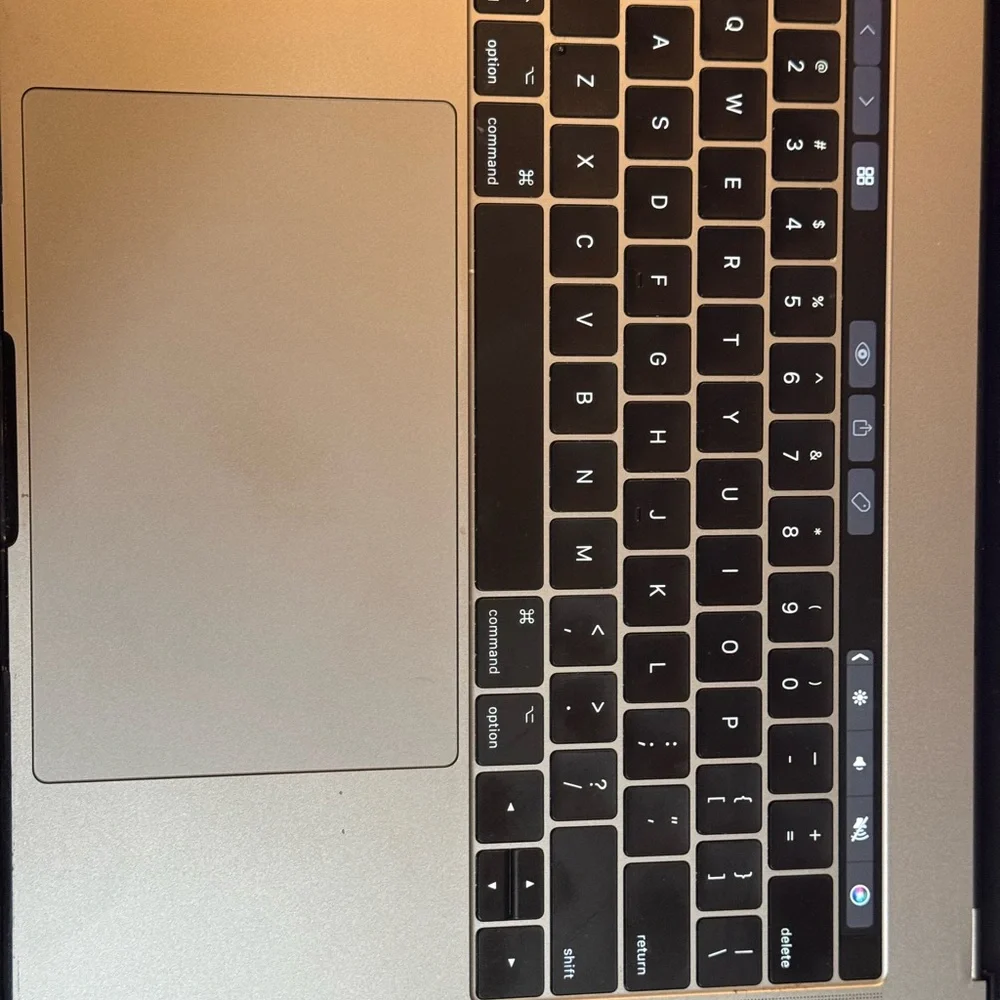 MacBook Pro 15 (2016) 4K Display / 512GB SSD / 16GB RAM